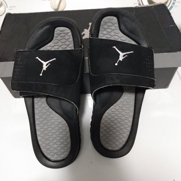 Women's slides - Picture 2 of 2